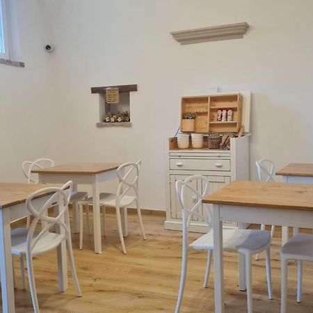 Federico II - Rooms And Breakfast บอร์จิโอแวเรซซี ภายนอก รูปภาพ